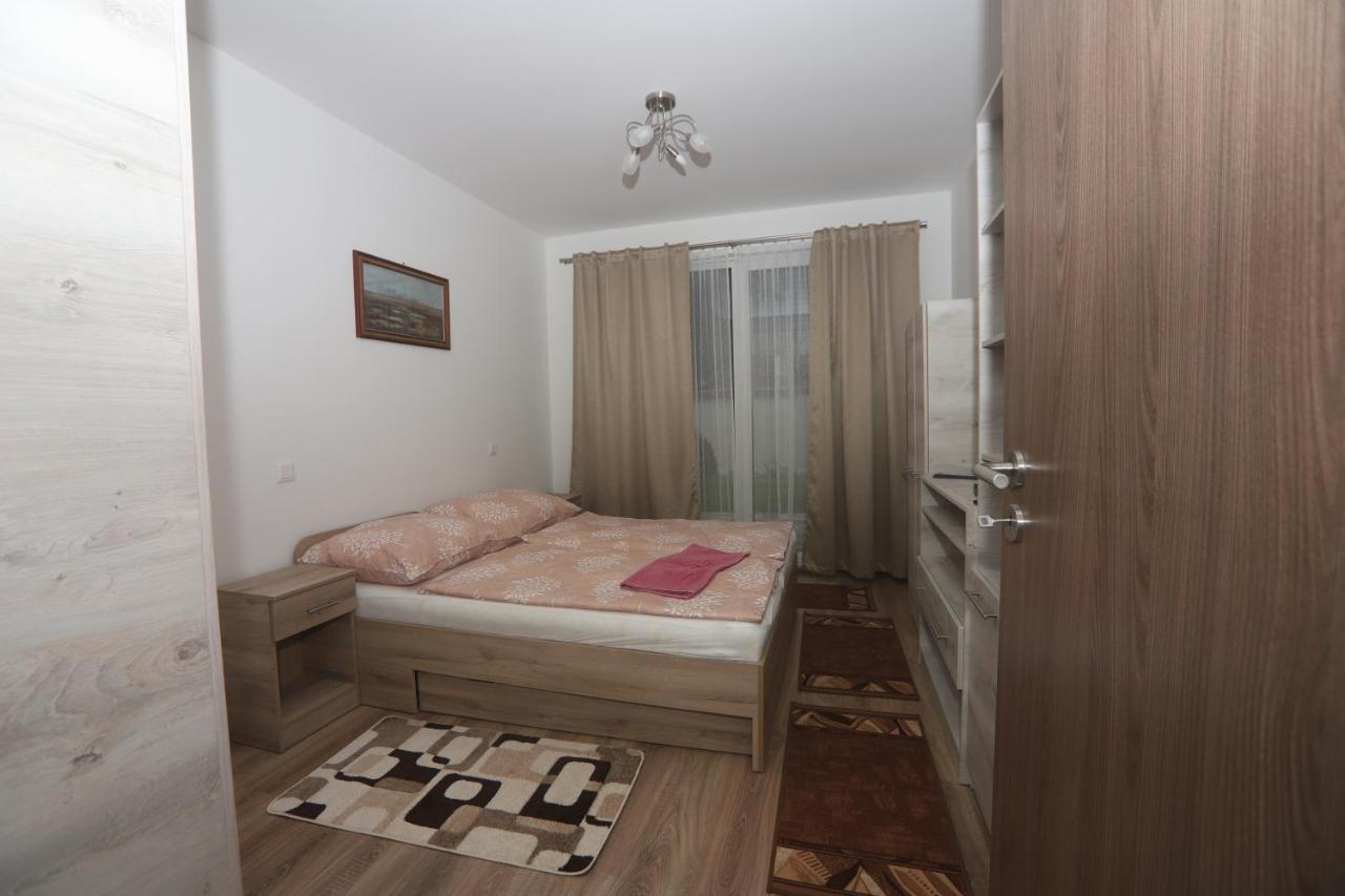 Adam Guesthouse I. Кескемет Екстериор снимка