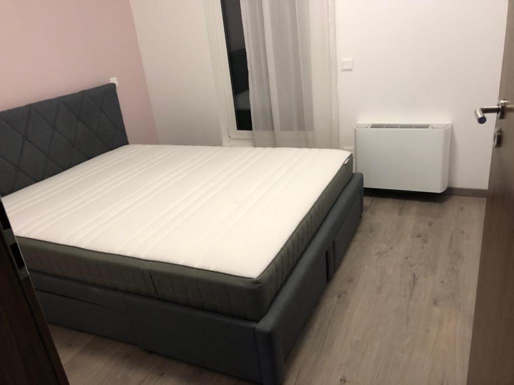 Adam Guesthouse I. Кескемет Екстериор снимка