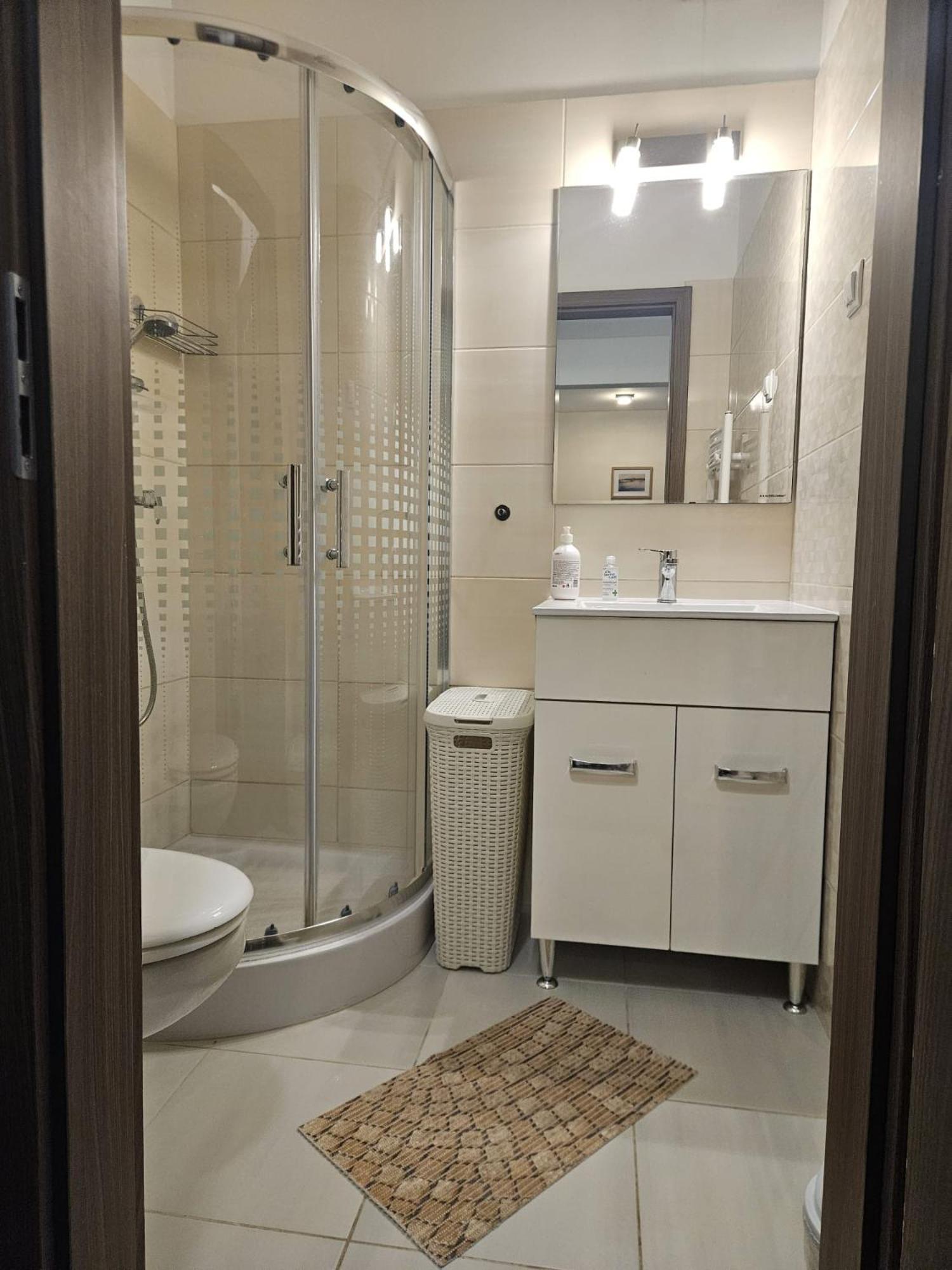 Adam Guesthouse I. Кескемет Екстериор снимка